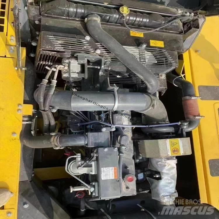 Komatsu 350 Εκσκαφείς με ερπύστριες