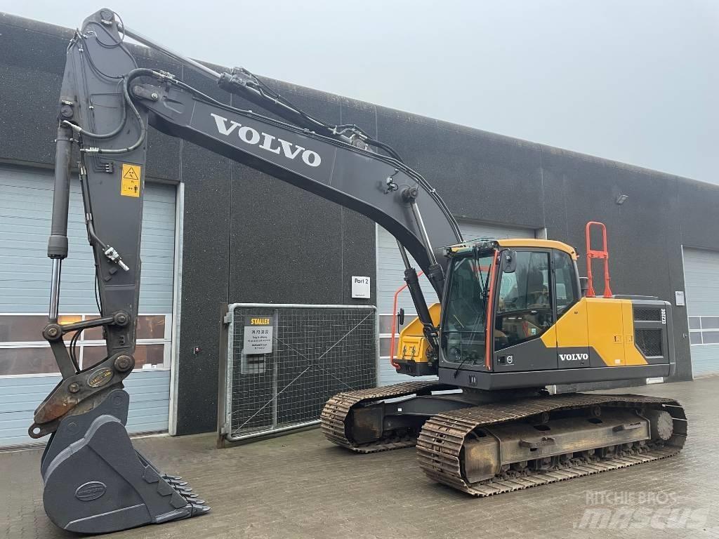 Volvo EC220E Εκσκαφείς με ερπύστριες