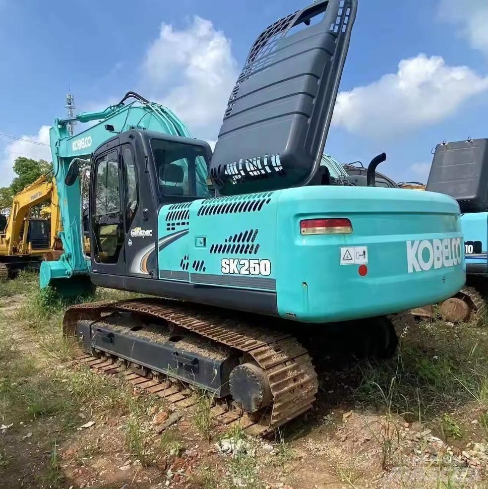 Kobelco SK 250 Εκσκαφείς με ερπύστριες
