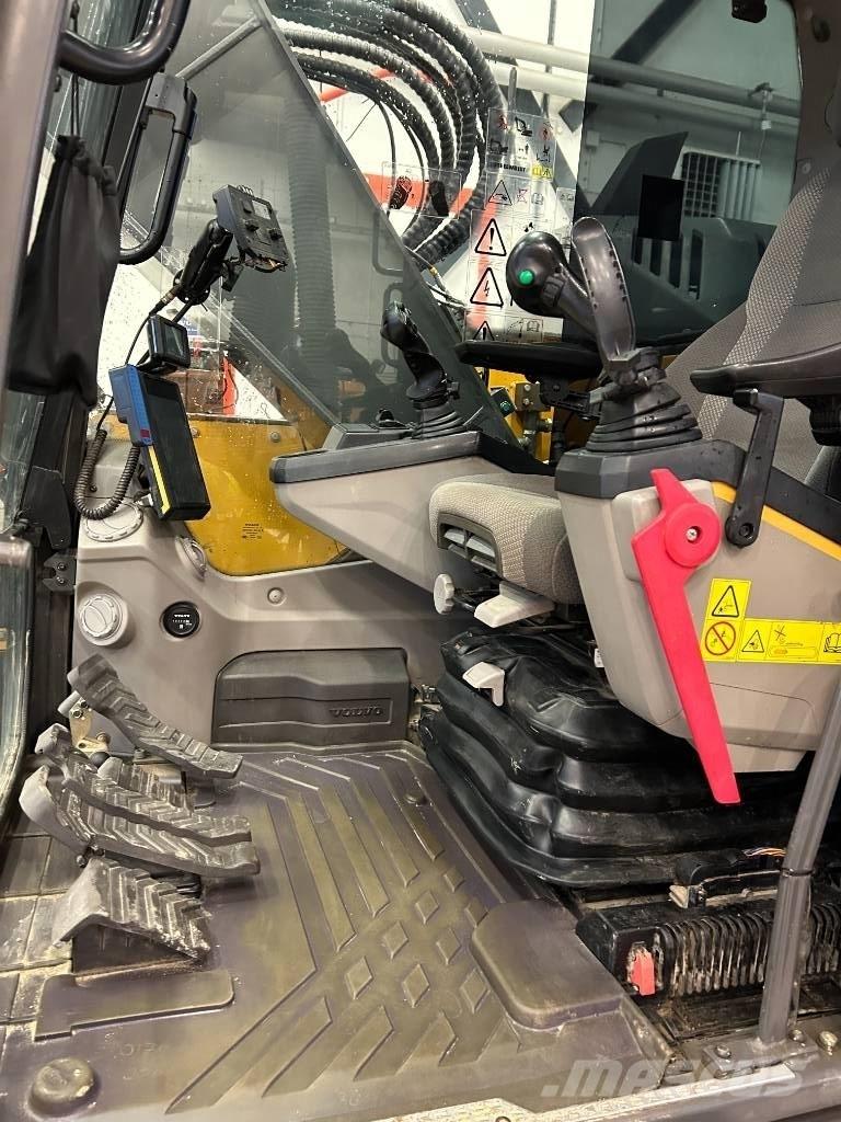 Volvo ECR 235 E Εκσκαφείς με ερπύστριες