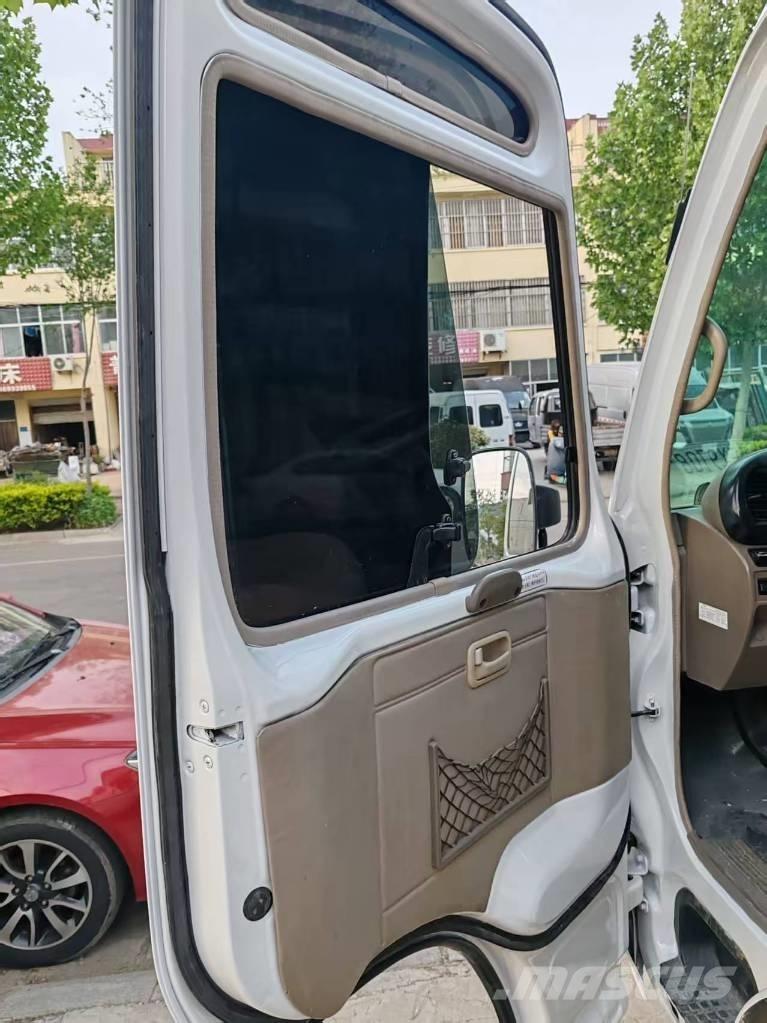 Toyota Coaster Υπεραστικά Λεωφορεία 