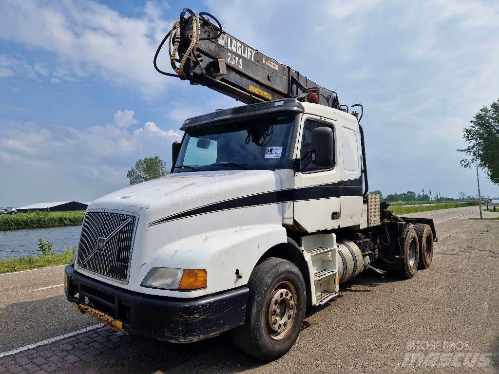 Volvo NH12.460 Τράκτορες