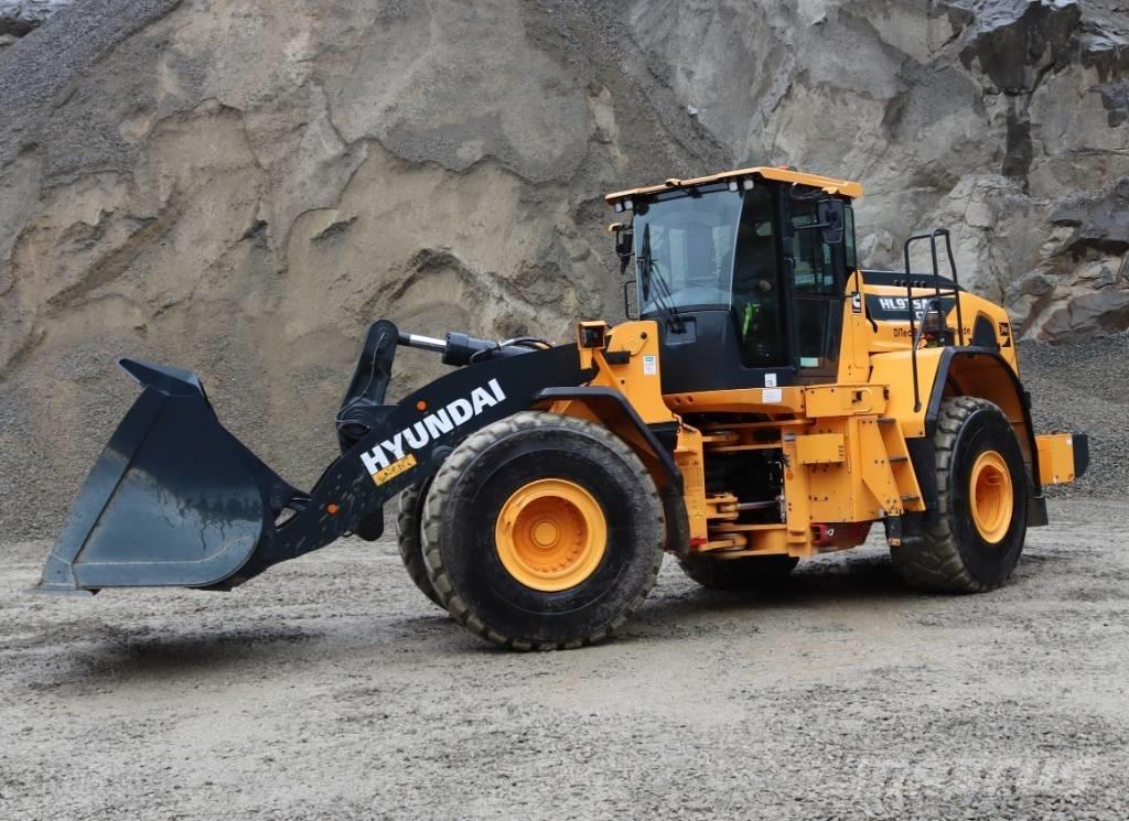 Hyundai HL 975 ACVT Φορτωτές με λάστιχα (Τροχοφόροι)