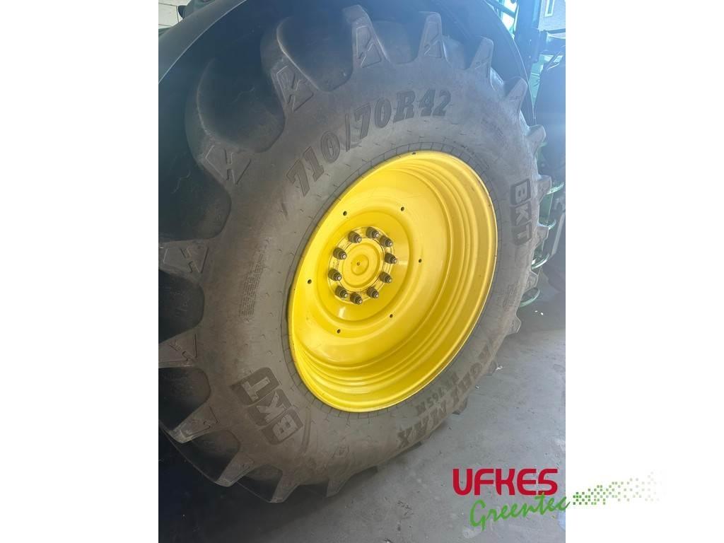 John Deere 6215 R Τρακτέρ