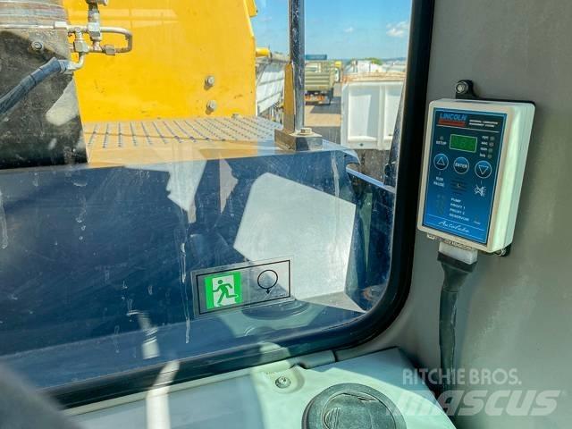 CAT 374F L Εκσκαφείς με ερπύστριες