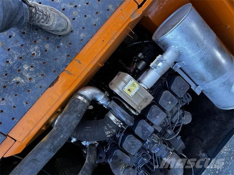 Hyundai 220LC-9S Εκσκαφείς με ερπύστριες