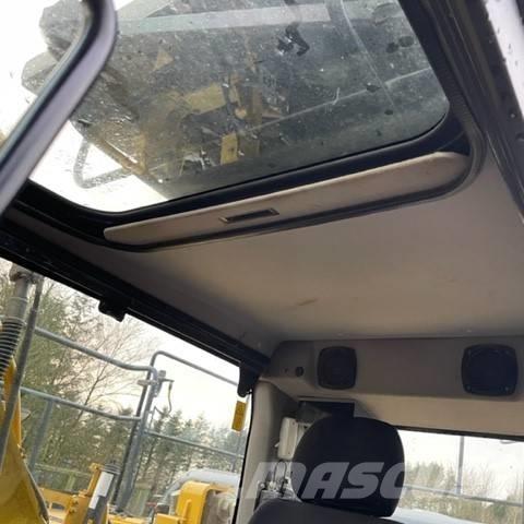 Komatsu PC210 LCI - 10 Τρακτέρ