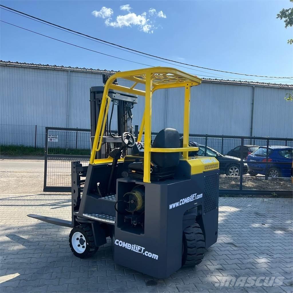 Combilift CBE 3000 Ανυψωτικά στενών δρόμων 4 κατευθύνσεων