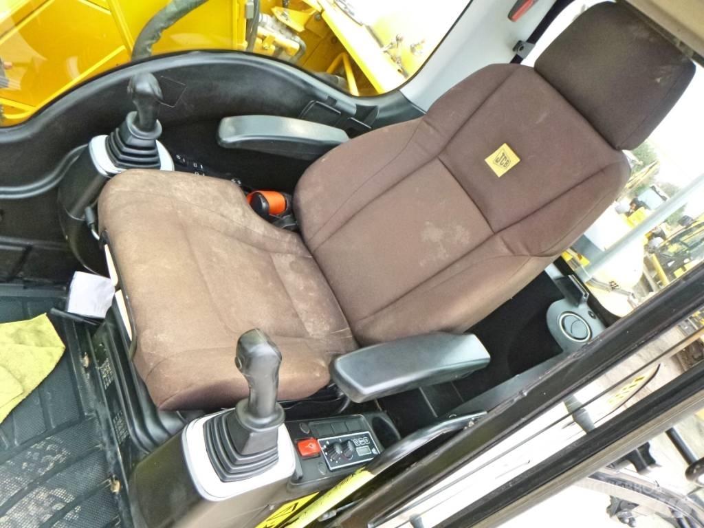 JCB JS 130 LC Εκσκαφείς με ερπύστριες