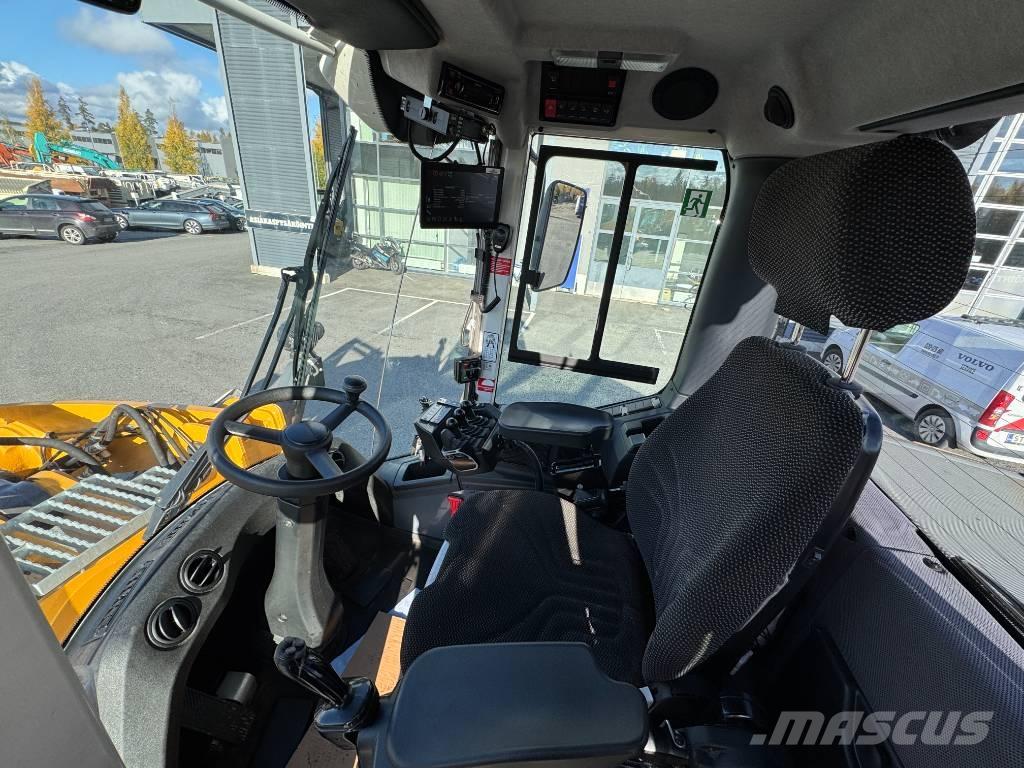 Liebherr L546 Φορτωτές με λάστιχα (Τροχοφόροι)