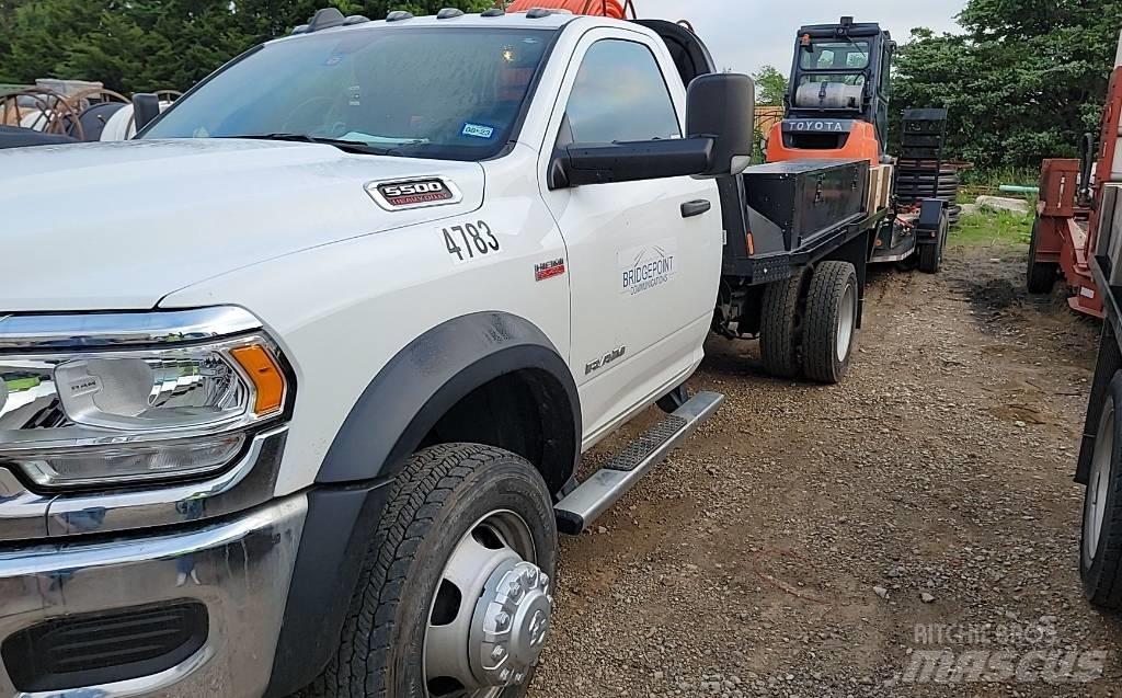 RAM 5500 Φορτηγά Kαρότσα με ανοιγόμενα πλαϊνά