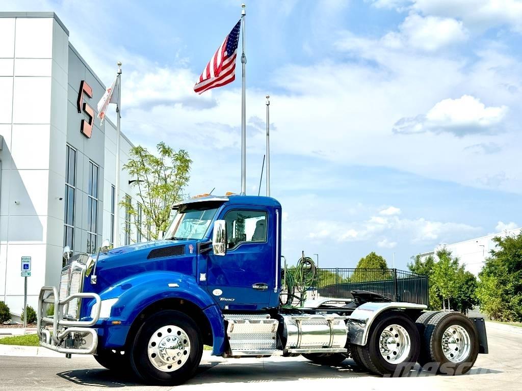 Kenworth T 880 Τράκτορες