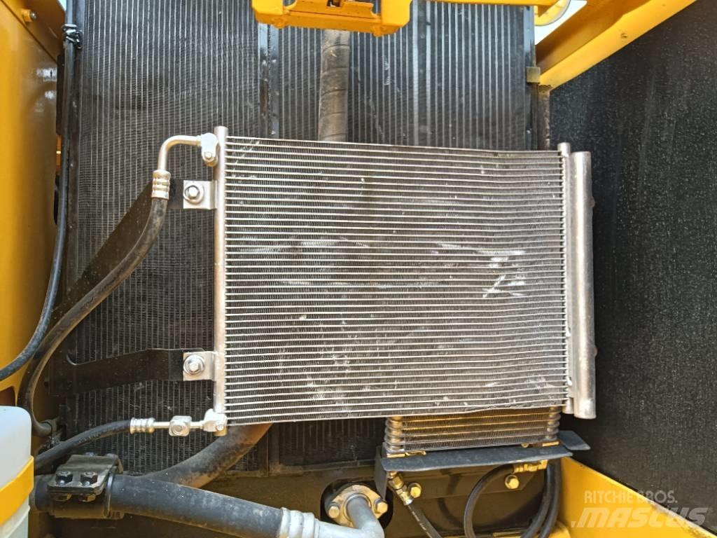 Komatsu PC 240 Εκσκαφείς με ερπύστριες