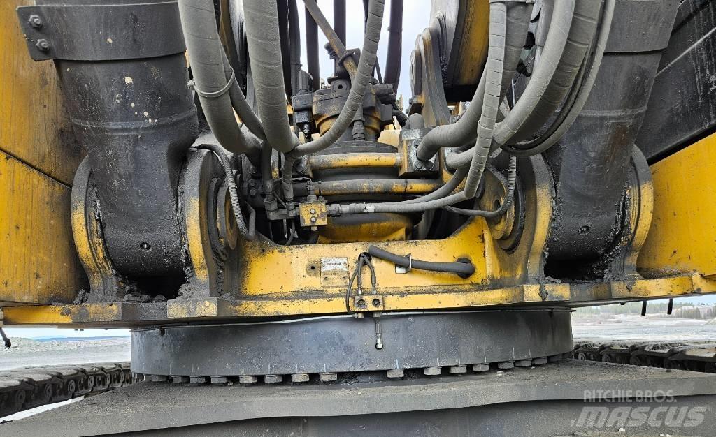 CAT 390 F Εκσκαφείς με ερπύστριες