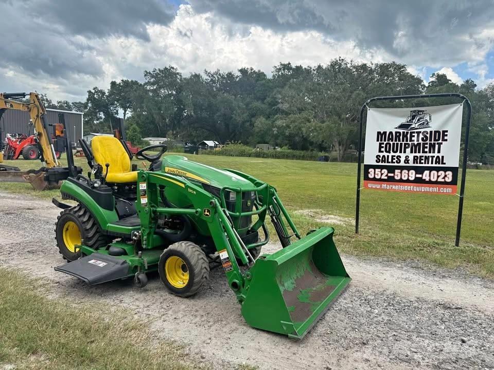 John Deere 1025 R Τρακτέρ