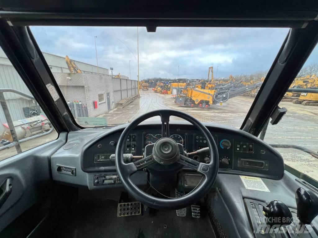 CAT 725 Σπαστό Dump Truck ADT