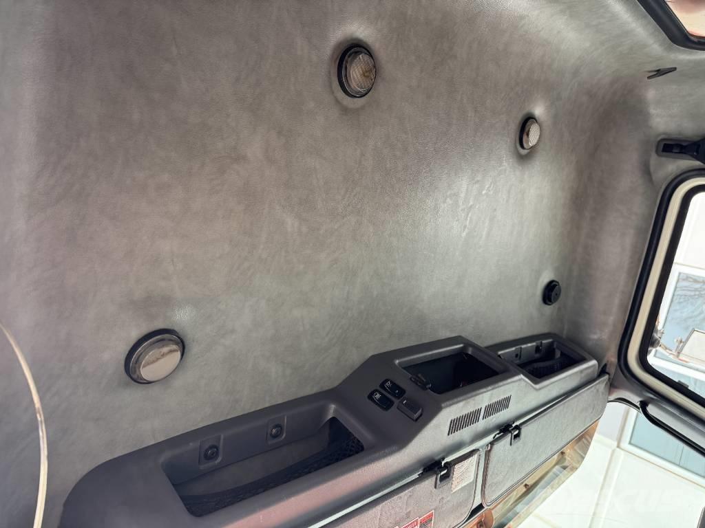 Mack GU813 Φορτηγά Ανατροπή