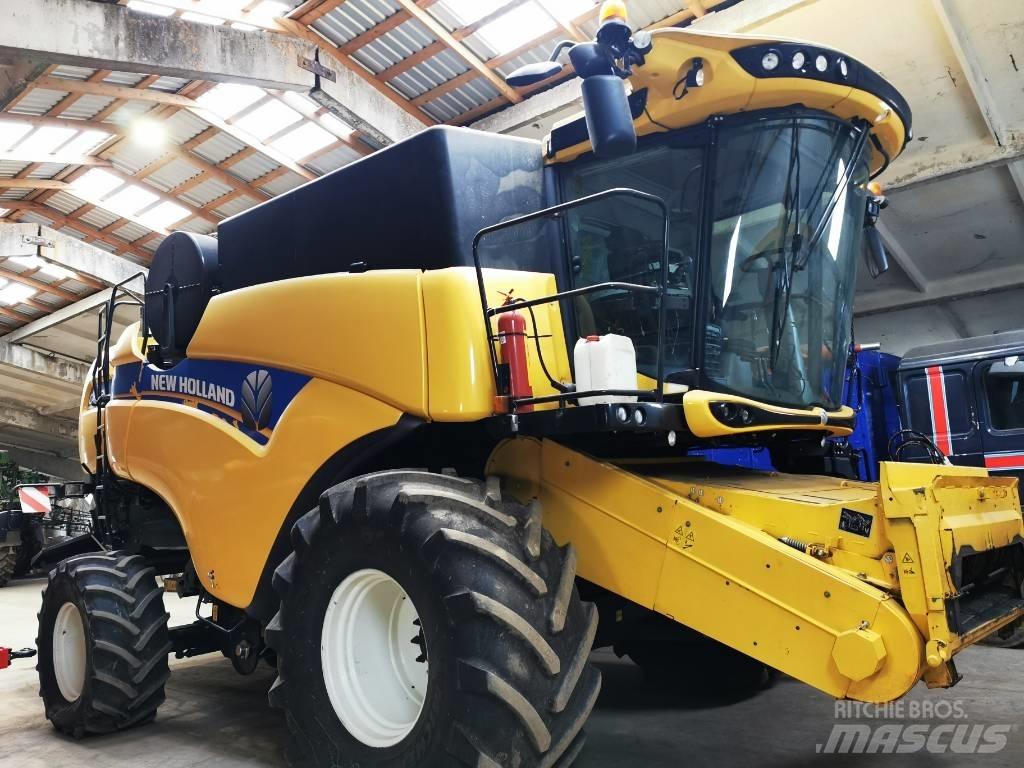New Holland CX 8.90 Θεριζοαλωνιστικές μηχανές