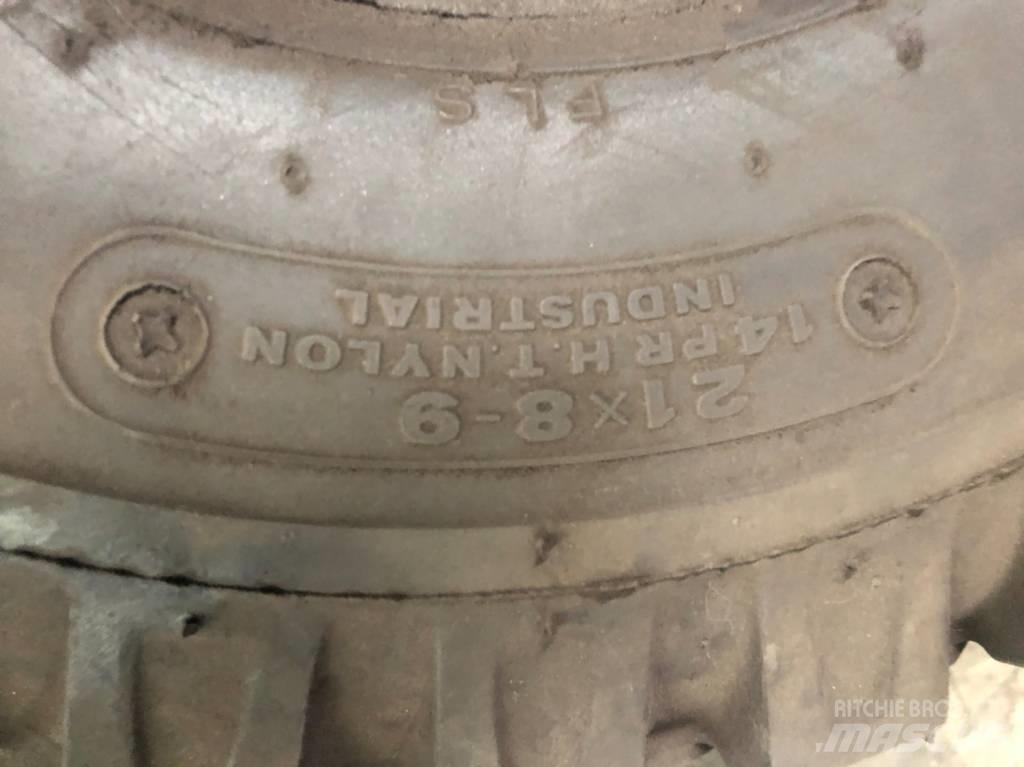 Bridgestone 21x8-9 Ελαστικά και ζάντες