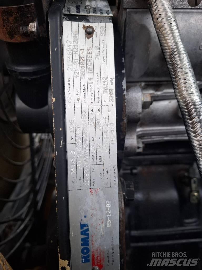 Komatsu WA 270-3 Φορτωτές με λάστιχα (Τροχοφόροι)