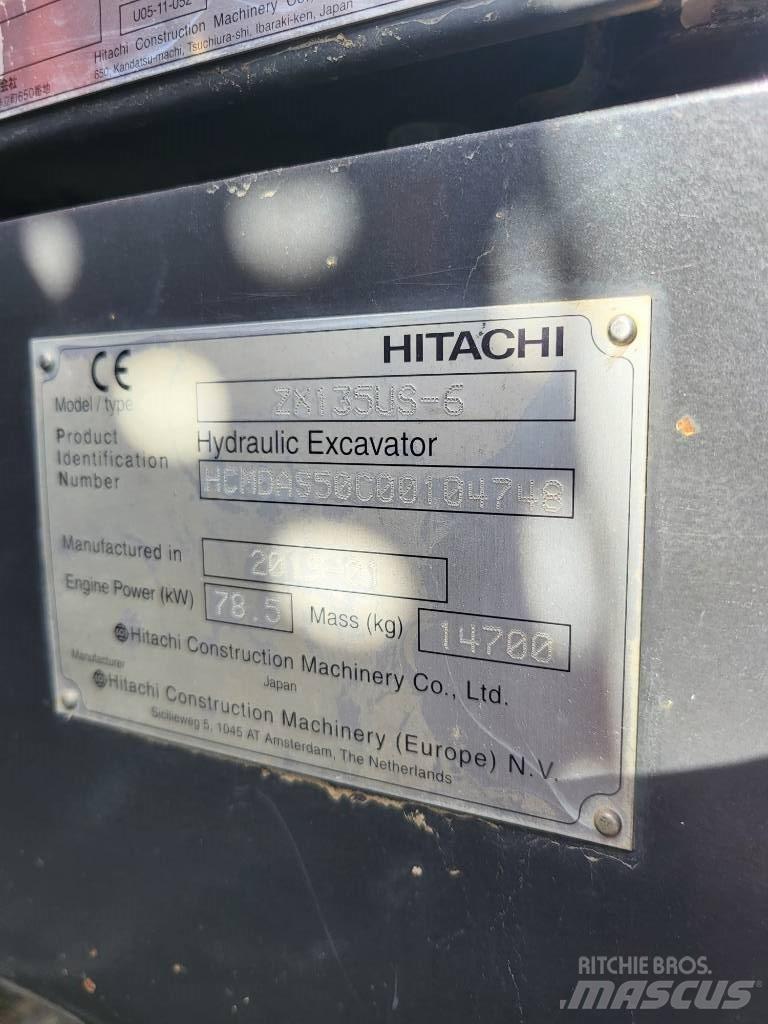 Hitachi ZX 135 US-6 Εκσκαφείς με ερπύστριες