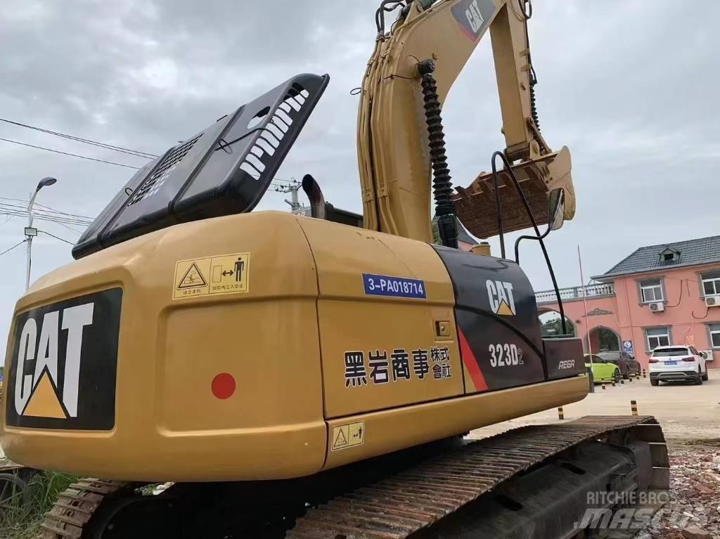 CAT 323 D L Εκσκαφείς με ερπύστριες