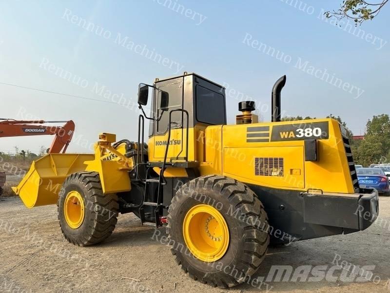 Komatsu WA380 Φορτωτές με λάστιχα (Τροχοφόροι)
