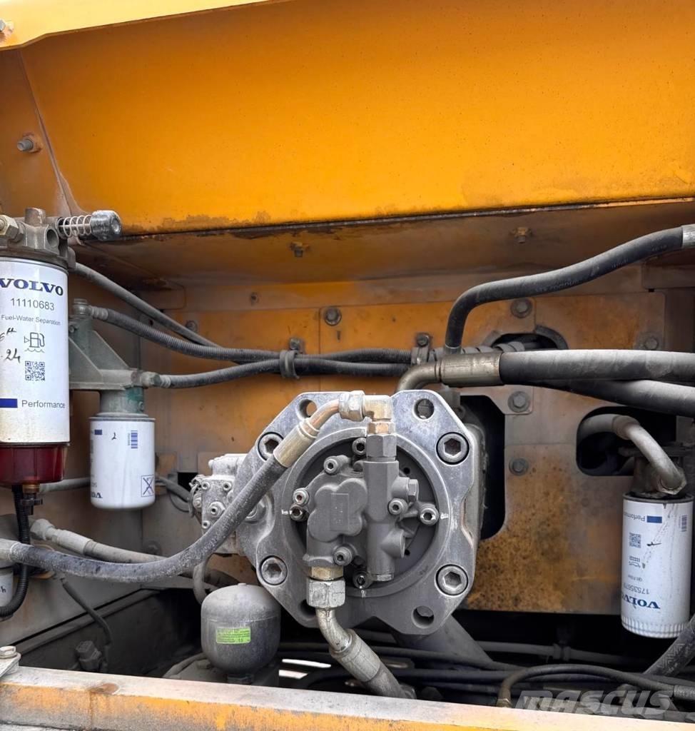 Volvo EC 300 D L Εκσκαφείς με ερπύστριες