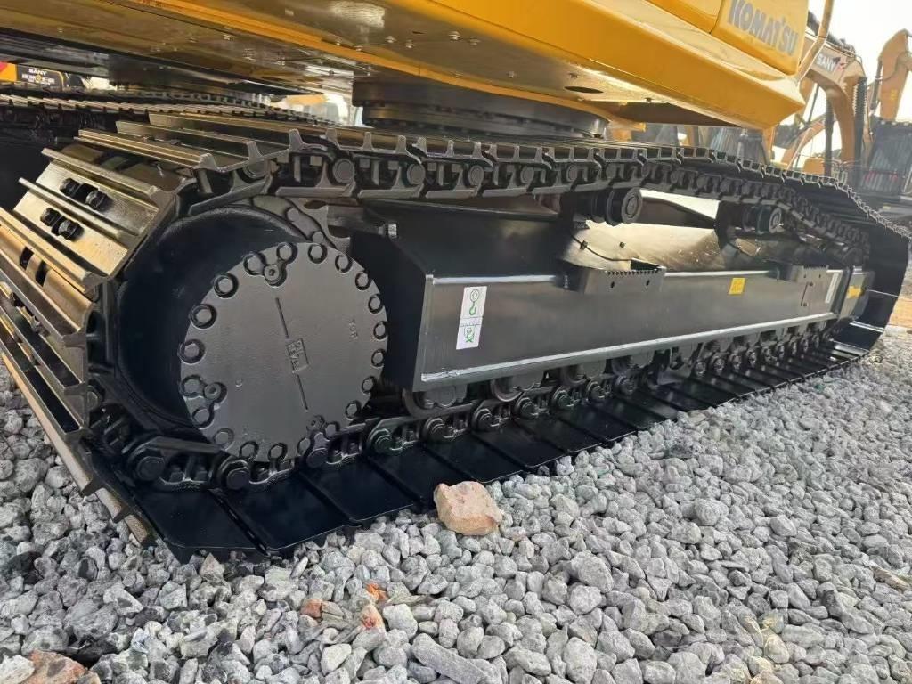 Komatsu 240-8N1 Εκσκαφείς με ερπύστριες