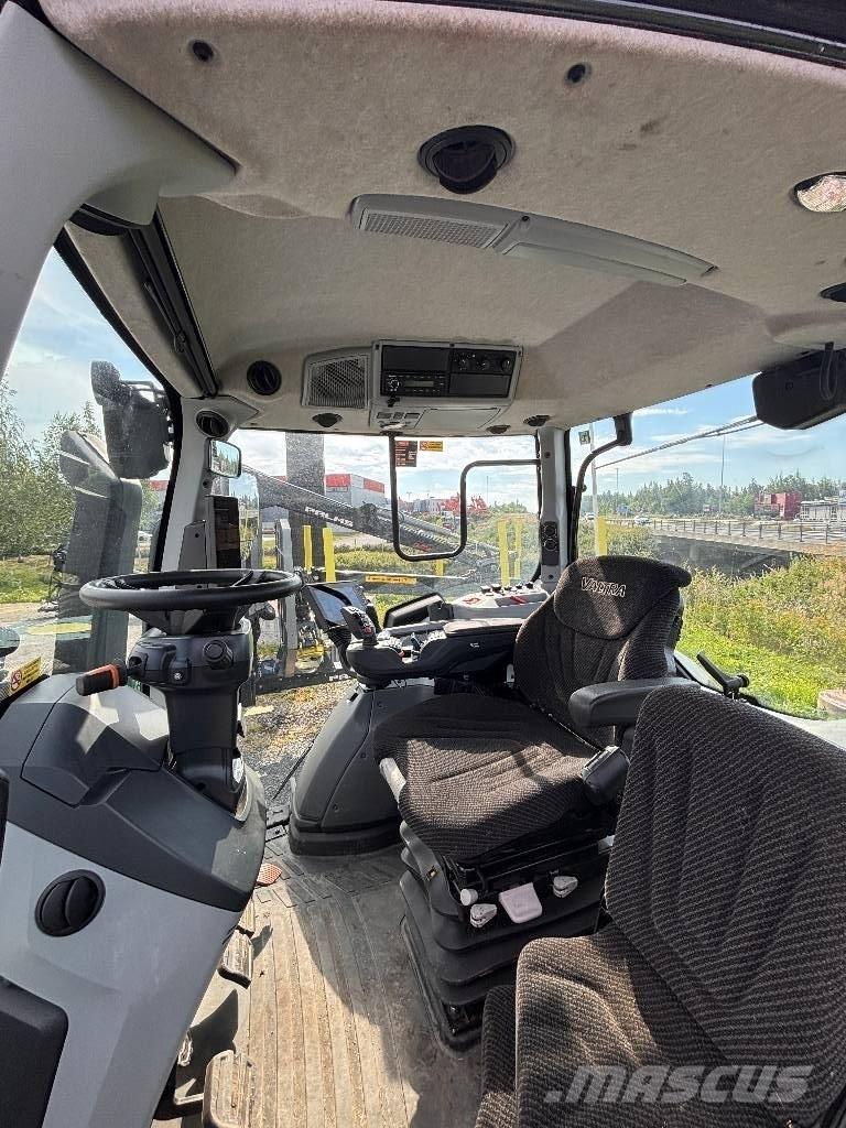 Valtra T215 Versu Τρακτέρ