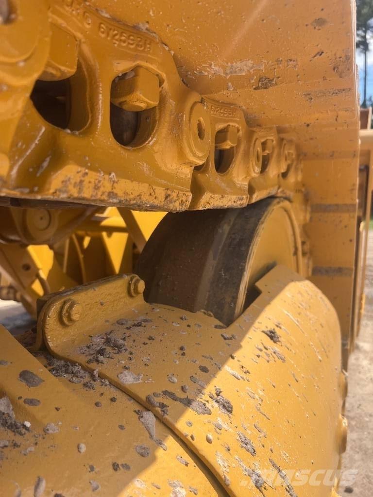 CAT 973 Φορτωτές με ερπύστριες