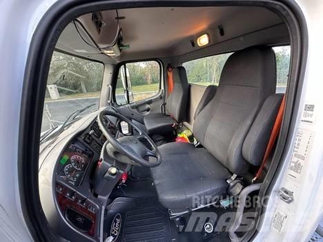 Freightliner M2 Τράκτορες