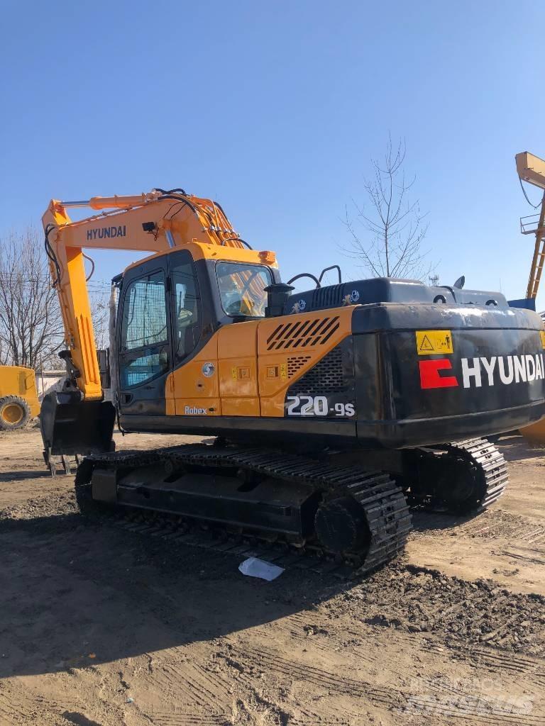 Hyundai 220-9s Εκσκαφείς με ερπύστριες