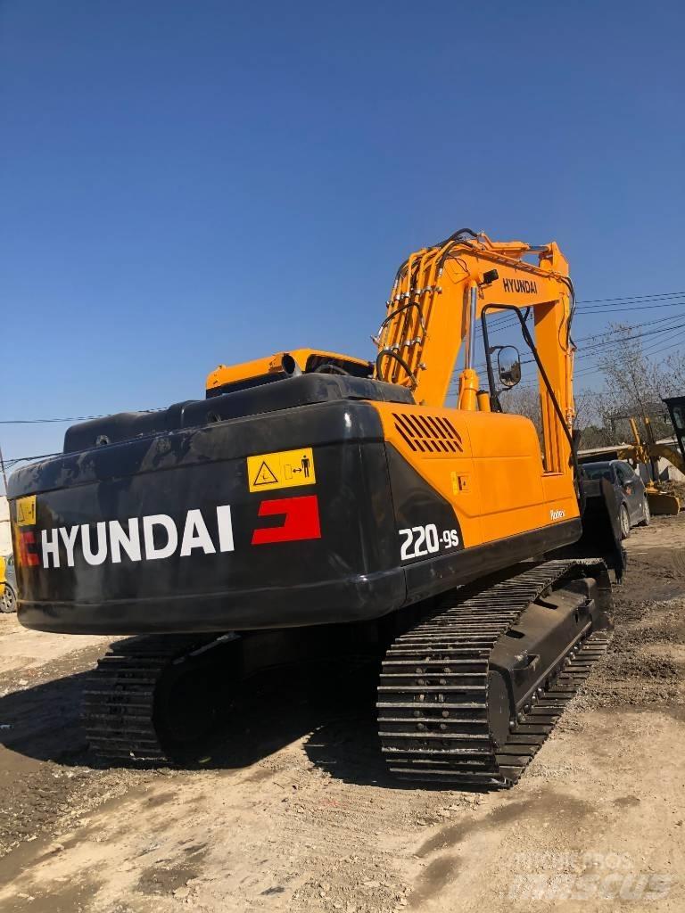 Hyundai 220-9s Εκσκαφείς με ερπύστριες
