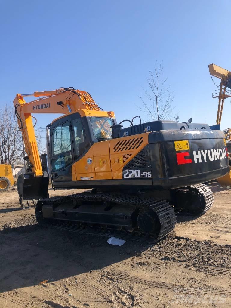 Hyundai 220-9s Εκσκαφείς με ερπύστριες