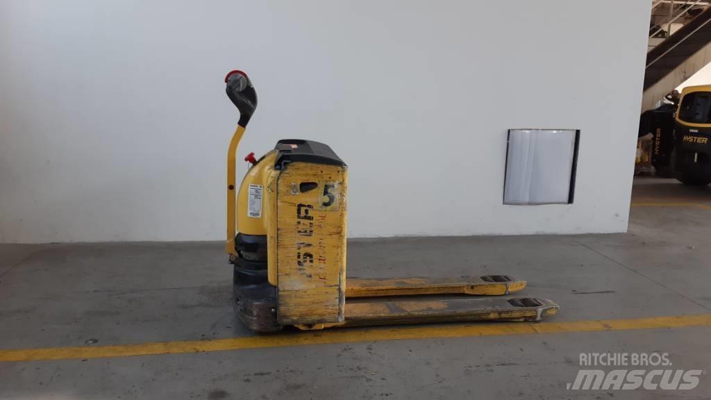 Hyster P2.0L Χειροκίνητο περονοφόρο ανυψωτικό