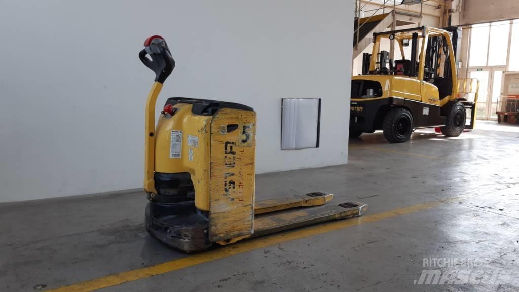 Hyster P2.0L Χειροκίνητο περονοφόρο ανυψωτικό