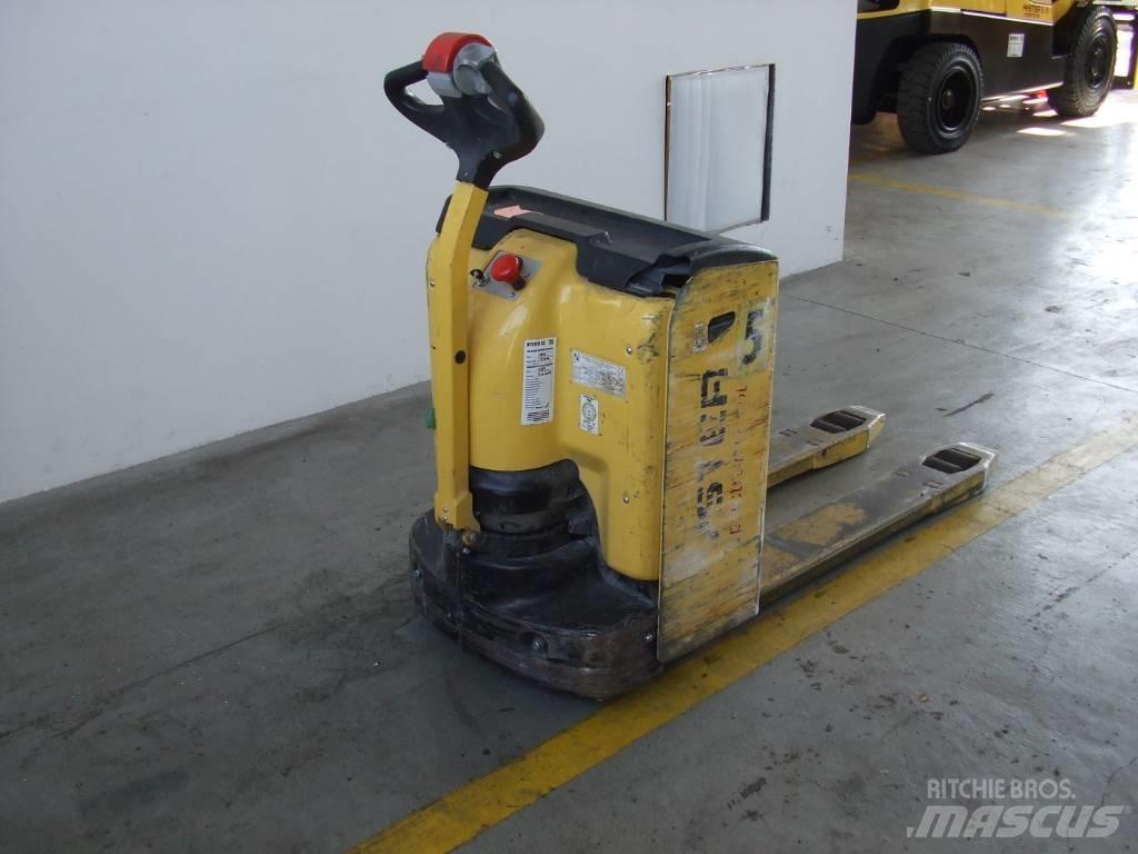 Hyster P2.0L Χειροκίνητο περονοφόρο ανυψωτικό