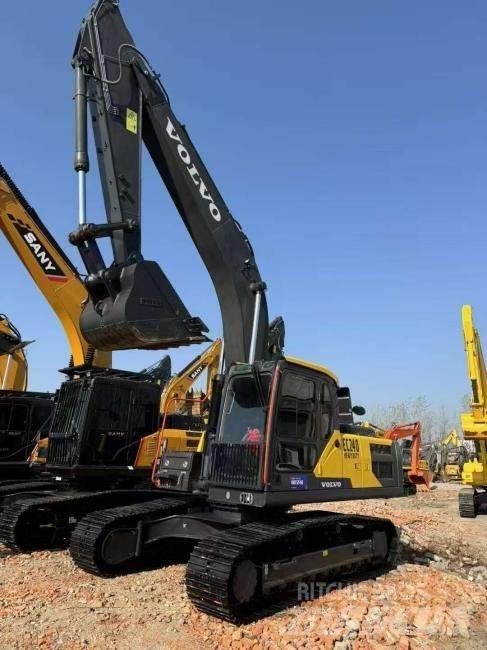 Volvo EC 240 Εκσκαφείς με ερπύστριες