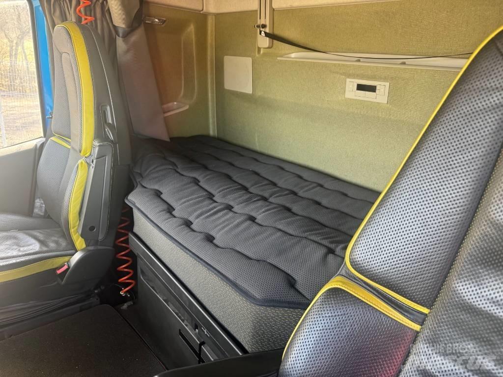 Volvo FH 750 Φορτηγά θρυμματισένου ξύλου