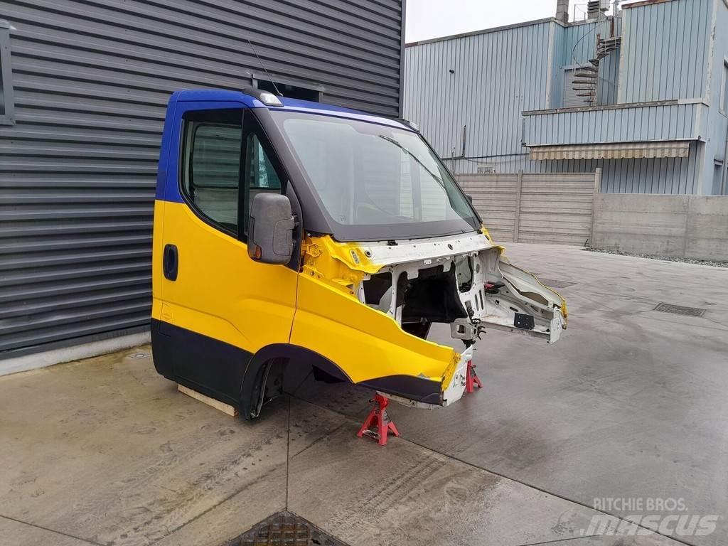Iveco DAILY Καμπίνες και εσωτερικό