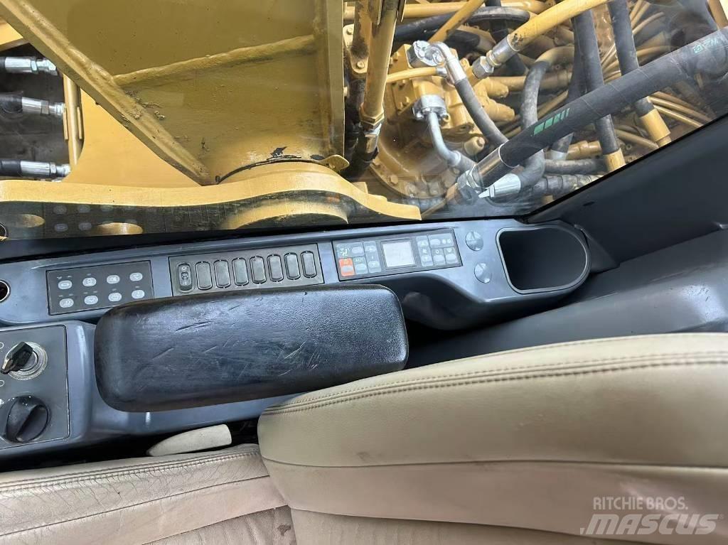 CAT 320 D Εκσκαφείς με ερπύστριες