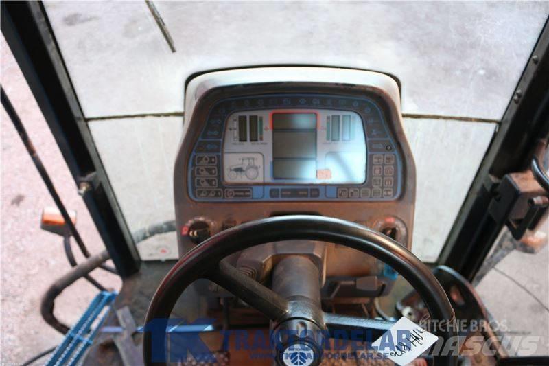 New Holland 8870 Καμπίνες και εσωτερικό
