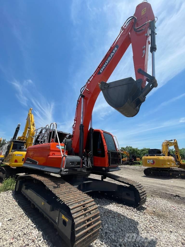Doosan DX 300 Εκσκαφείς με ερπύστριες