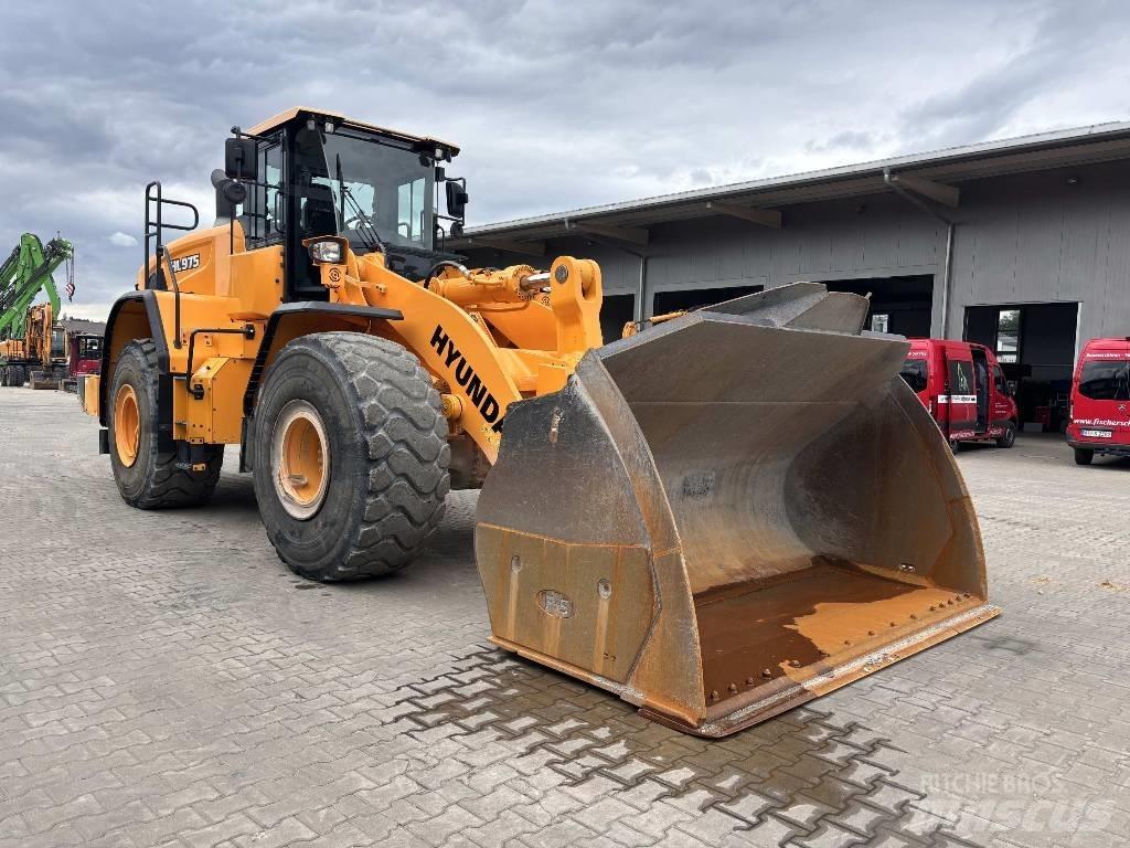 Hyundai HL 975 Φορτωτές με λάστιχα (Τροχοφόροι)
