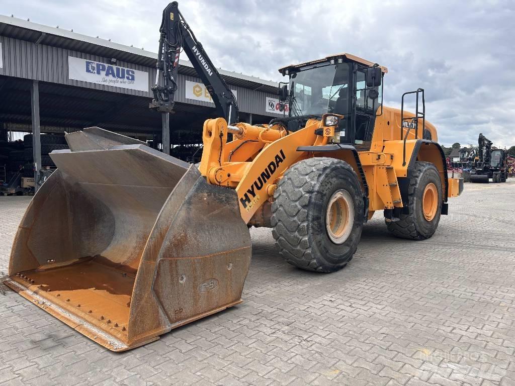 Hyundai HL 975 Φορτωτές με λάστιχα (Τροχοφόροι)