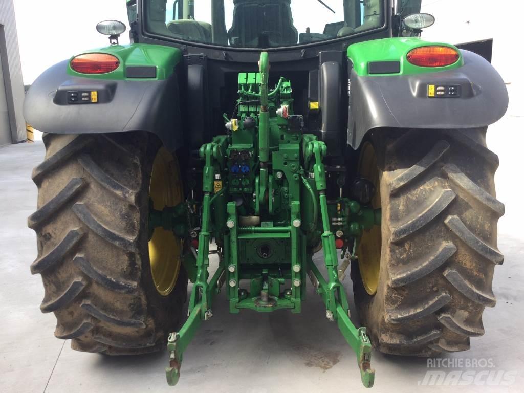 John Deere 6130R Τρακτέρ