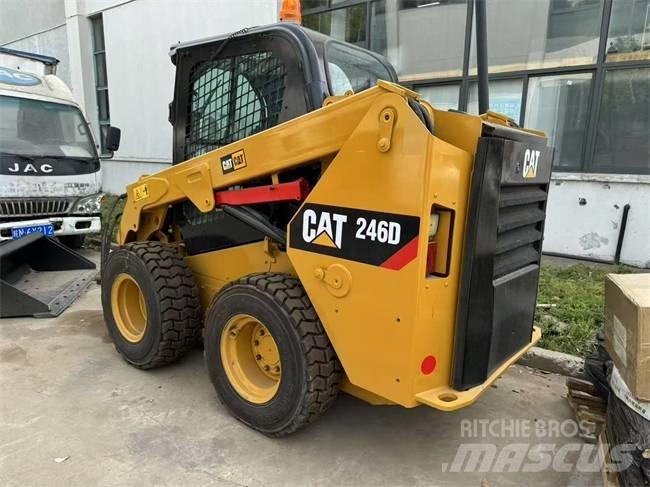 CAT 246 D Φορτωτάκια