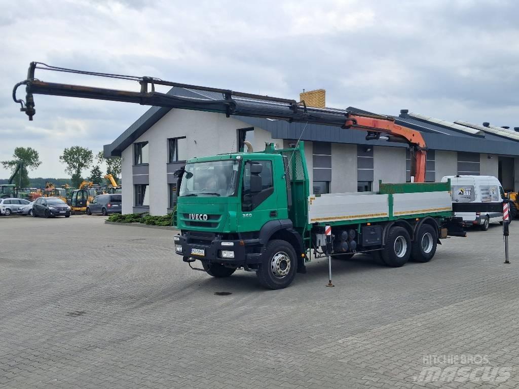 Iveco Trakker 360 Φορτηγά με Γερανό