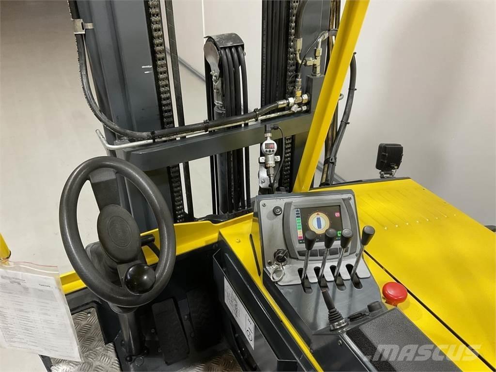 Combilift CBE3000 Ανυψωτικά στενών δρόμων 4 κατευθύνσεων